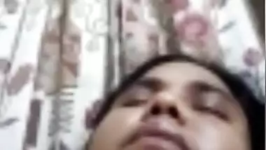 Horny Desii Boudi Showing Her Big boobs And Fingering On Video Call