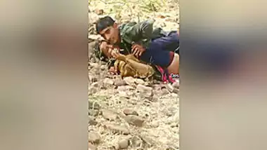 Desu Village Randi Outdoor Blowjob xxx desi porn video