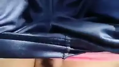 Guy bangs a hijabi girl outdoors in Pakistani porn