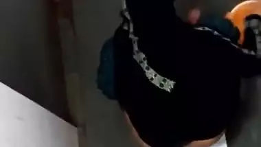 era in ladies toilet 4