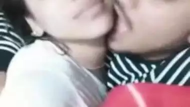 Kashmiri Muslim Girls At Kulgam Xxx Videos hot indians at ...