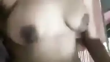 Indian hottie self pleasure masturbation