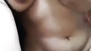 Indian girl takes colorful clothes off to bare hairy pussy for some porn