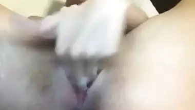 DAKOTALI NERIMANIN YENILESI MINIK ESMER KEDICIYI