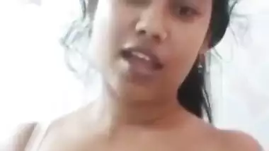 Today Exclusive- Sexy Bangla Girl Showing Her Boobs
