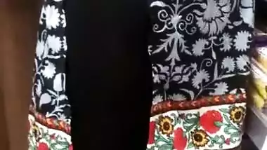 Candid indian busted sexy saree slit vpl booty jiggle