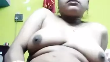 Super horny boudi masturbating by toothbrush updates